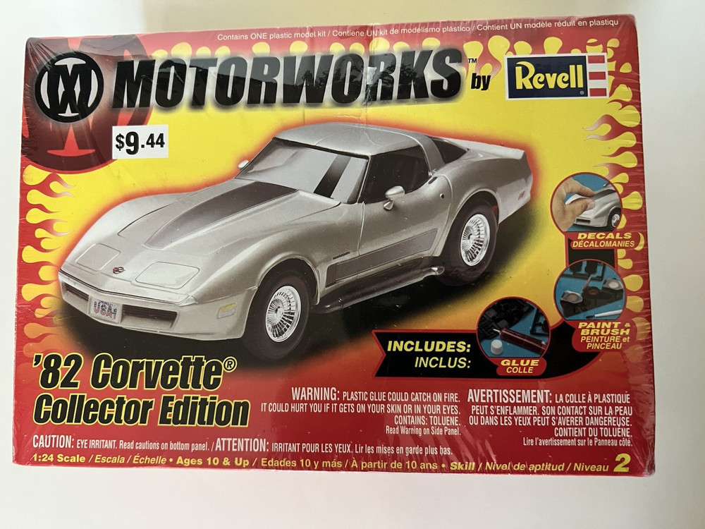 Motorworks by Revell ‘82 Corvette Collector Edition 2004