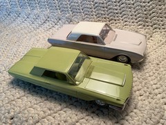 Lot Of 2 Vintage AMT 1/25 Ford Thunderbird Promo Car Models 1962 & 64 Coupes