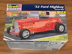 Revell 1932 Ford Highboy Street Rod 1:25 Model Kit #85-7625 1997 Open Box LOOK!