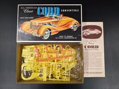 PYRO CORD CONVERTIBLE ORIGINAL 1957 1/25 SEALED INSIDE COMPLETE Z42