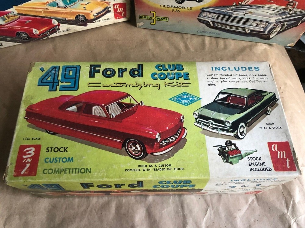 AMT 3 Way 1949 Ford Coupe George Barris Car Craft Model Kit 149 BOX Only 1:25