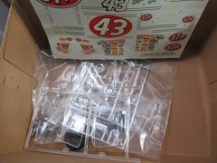 2 Model Kits # 6892 & 6728 Grand Prix STP Petty Open Box New Contents Scale 1:25
