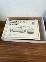 Humbrol Heller 1/24 Model Car Kit – JAGUAR E TYPE – New in Box