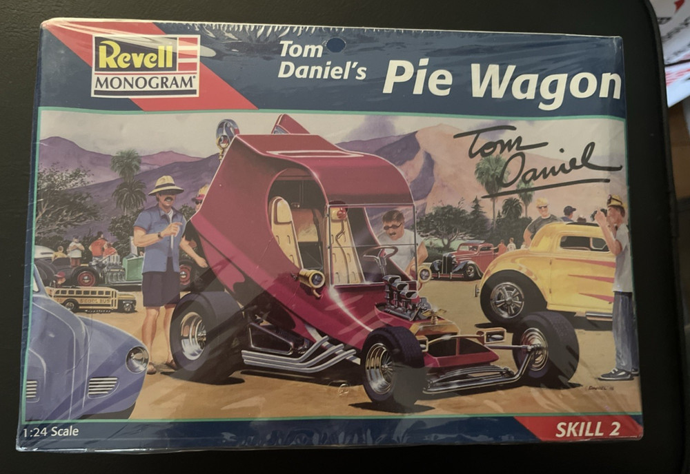 1997 vintage Revell monogram Tom Daniel’s Pie Wagon car Model Kit Factory Sealed