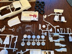 MPC 1975 Chevy Corvette Coupe Unbuilt Model Car Kit # 1-7505