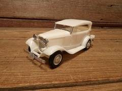 Vintage 1930’s FORD Car Model Kit – Junkyard Parts!