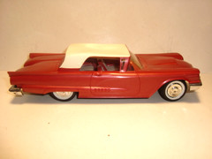 AMT 1958 Ford Thunderbird 2 DRHT Dealer Promo Model Car