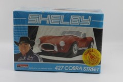 Monogram Shelby 427 Cobra Street 1:25 Detailed Model Kit