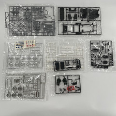 NEW Morgan Plus 8 Roadstar 1:16 Scale Model Kit Motorized LS Auto Salon OPEN BOX