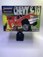 🔥1999 Sealed Lindberg Chevy S-10 Build N’ Play 1/22 Scale Model Kit No. 73031