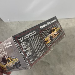 AMT ERTL 6732 Michael Waltrip #30 Country Time Grand Prix 1/25 Model Kit Sealed
