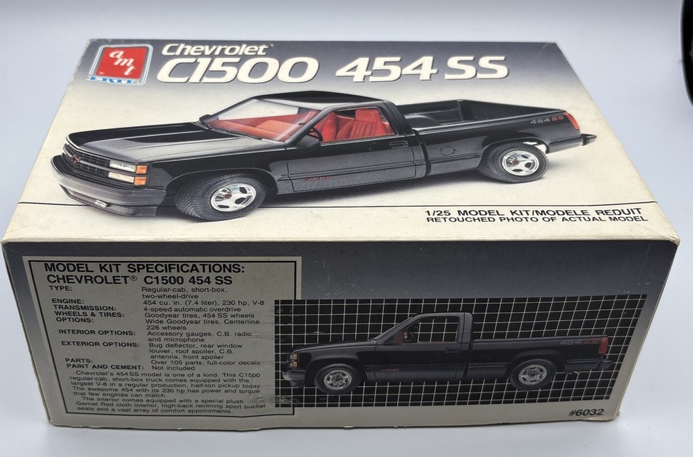 AMT, Chevrolet, C1500, 454SS, Model Kit, 1:25 Scale, 6032, 1991, Extra Parts.