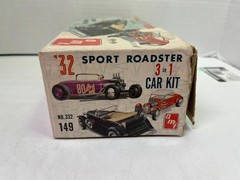 1/25 AMT JUST THE BOX 1932 FORD MODEL B SPORT ROADSTER MODIFIED
