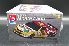 1:25 AMT Ertl Kellog’s Monte Carlo Model Kit 8187 – New & Sealed