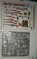 TAMIYA Military Mini Sdkfz251/1, 7.5cm Antitank, WWII & Modern US Army Infantry+
