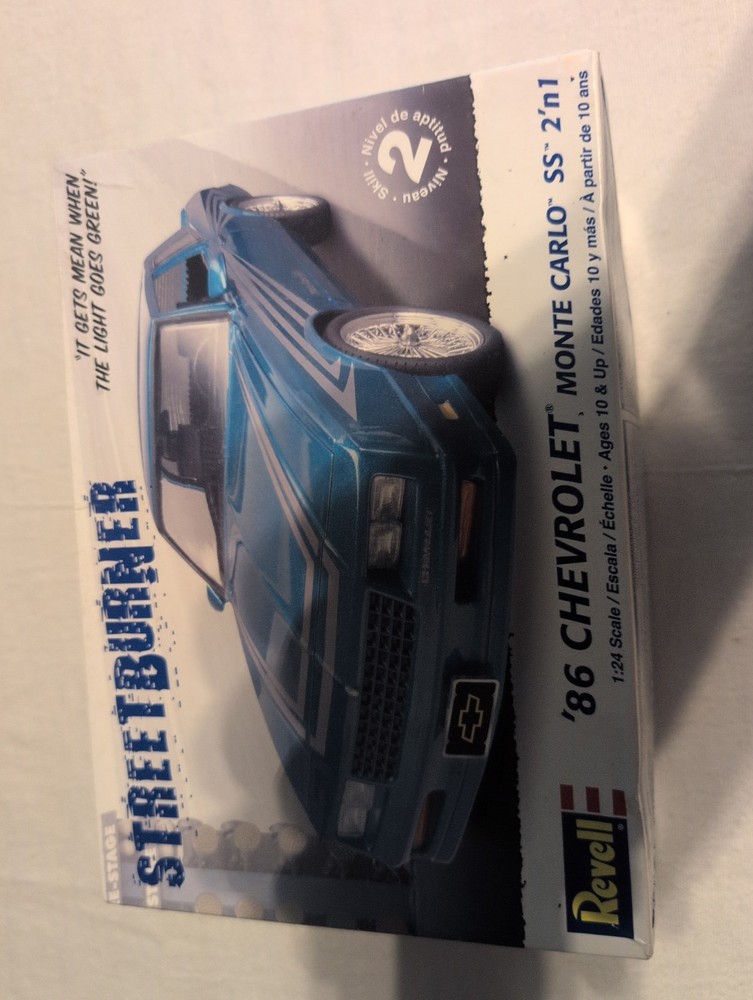 Revell ’86 Chevrolet Monte Carlo SS 1:24 Unassembled Model Kit MPN 85-2862