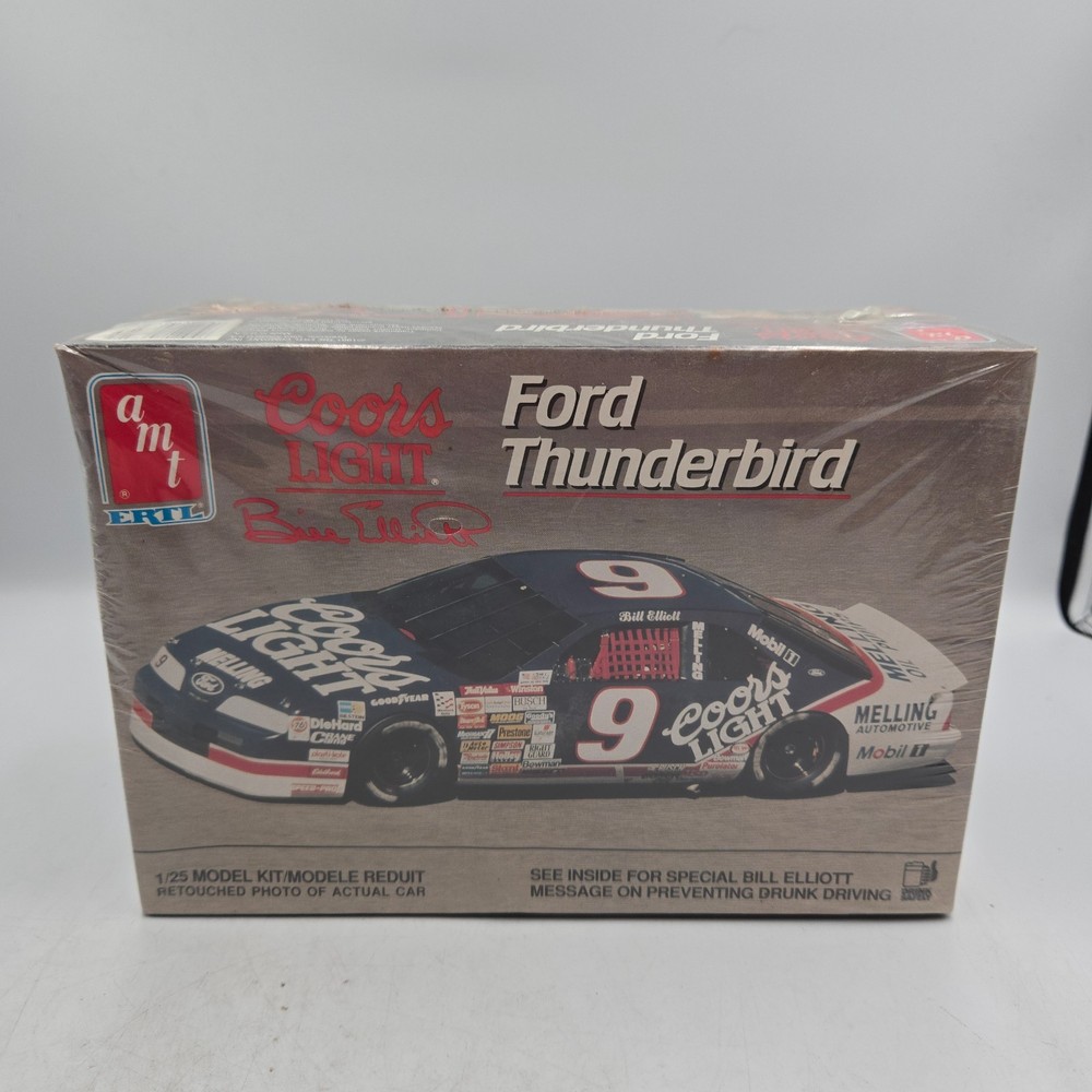 AMT #9 Coors Light Ford Thunderbird Bill Elliott Kit # 6740 Factory Sealed 1:25