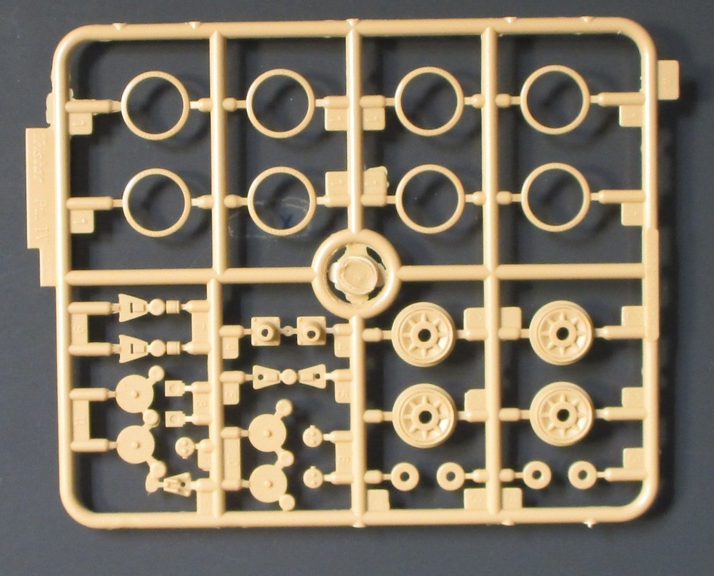 Tristar 1/35 Scale Panzerkampfwagen IV Ausf C – Parts Tree W from Kit No. 35017