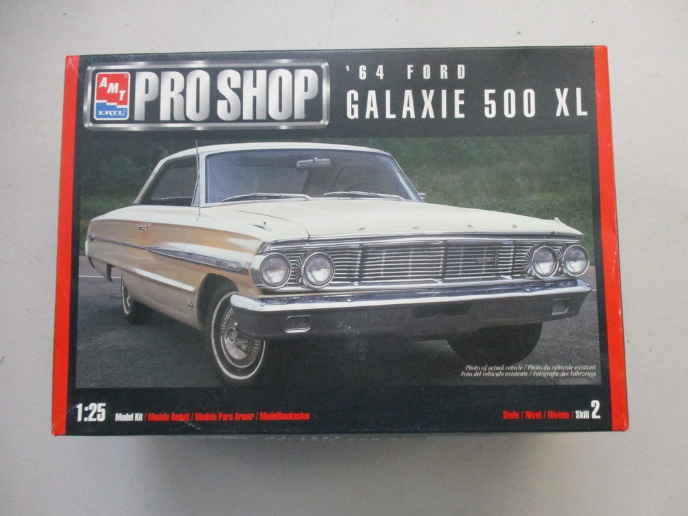 AMT ERTL ’64 PRO SHOP 1964 FORD GALAXIE 500 XL 1/25 SCALE MODEL CAR KIT 30057