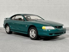 1/24 Scale 1994 Ford Mustang GT Model Car Kit GREEN Nicely Built 1/25 SN95 Fox