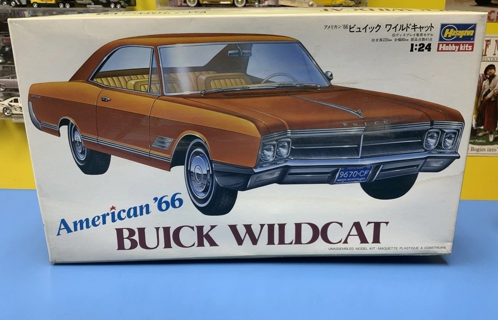 Hasegawa American ’66 Buick Wildcat Model Kit Open Box