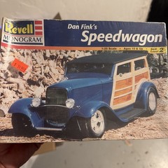 Revell Monogram 1/25 Dan Fink’s Speedwagon 32 Ford Woody Wagon Model Kit SEALED
