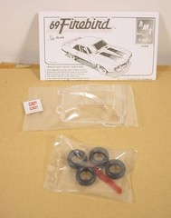AMT/ Ertl 31808 1969 Firebird Car Model Kit 1:25 Open Box