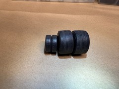 Chevrolet Emblem Pro Street SET Wheels & Tires AMT 1/25 Scale GoodYear Monogram