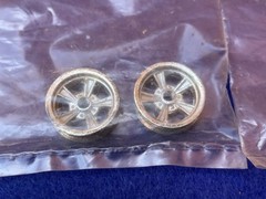 VINTAGE MDC INDY 500 THD AXLE WHEELS 321 MODEL RACING CAR PARTS 5-40
