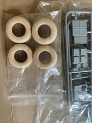 MIM-104F SAM System M901 Launching – 1/35 Scale Dragon Kit#3563 – No Directions
