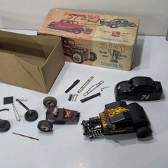 ✨VINTAGE✨ 1960 Issue AMT 232 1932 Ford Deuce Coupe 32 Ford – Model Car Kit