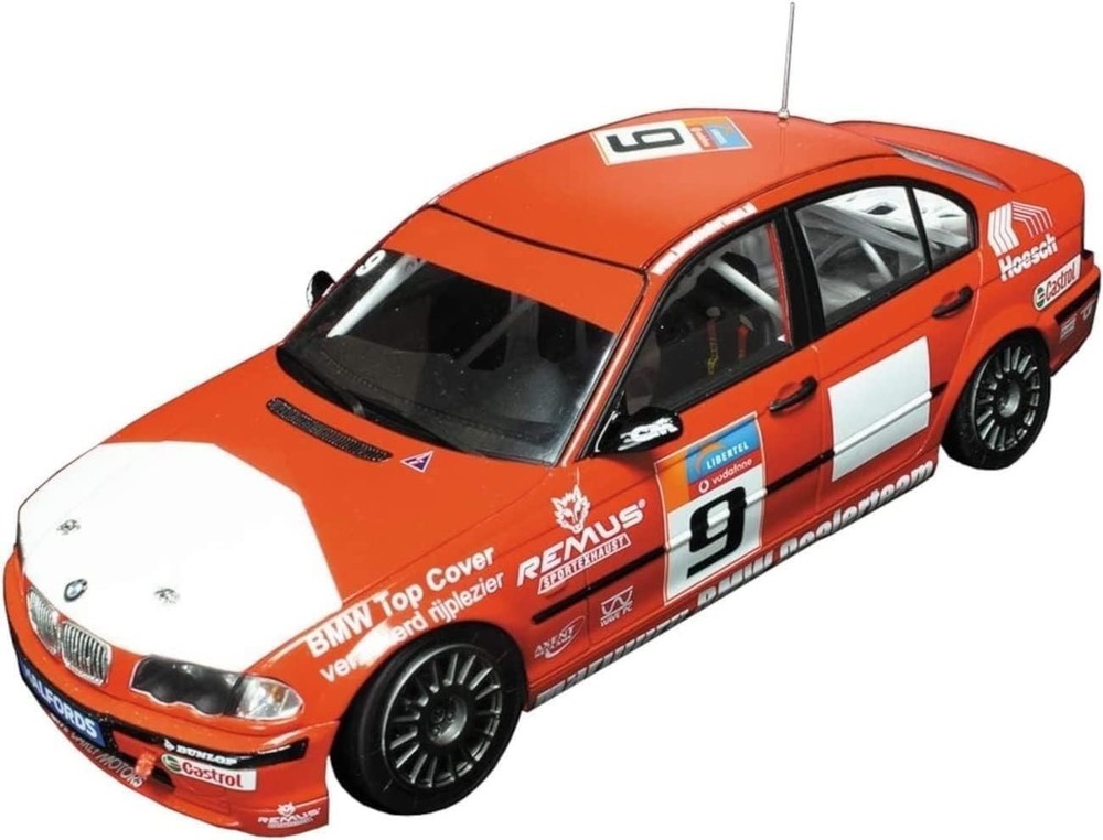 Platz NUNU 1/24 BMW 320i E46 2001 ETCC Champion Carly Motors Model Kit PN24007LB