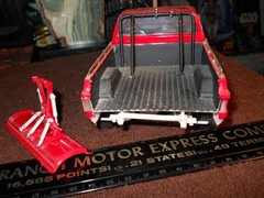 Revell 1:24 ’77 GMC Service/Plow Pickup Truck Model “As Is” Loose Parts, .!!