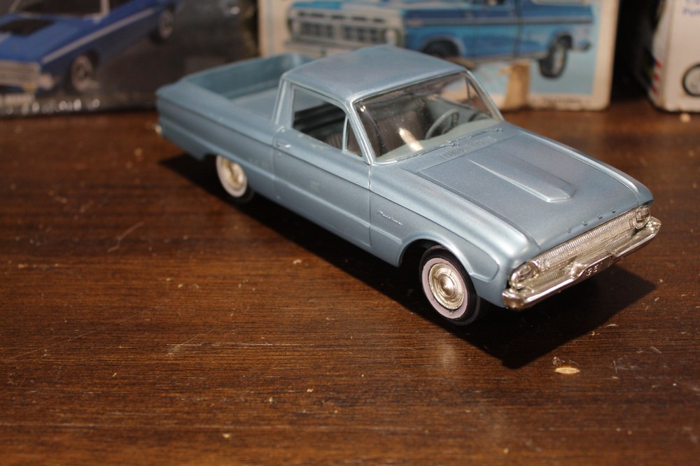 AMT 1961 Ford Ranchero Promo 1/25