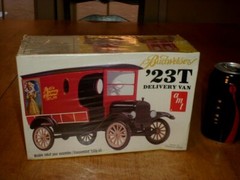 [BUDWEISER] 1923 T FORD DELIVERY VAN, Plastic Model Kit, [ 5-7/8″ LONG ] VINTAGE