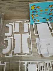Monogram 1:24 Scale Model Kit 1955 ’55 Ford F-100 Street Rod Classic Cruiser