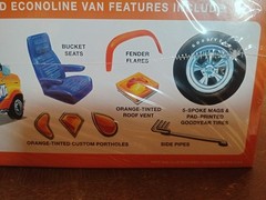 AMT 1977 Ford Fantasy Van 1:25 Scale Plastic Model Kit 1471 NISB