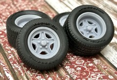 1/24 Scale: 15-inch “Keystone Star Spoke” Resin Wheels W/ Wide Rear Tires