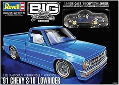 Revell-Monogram 1/25 1991 Chevy S10 Lowrider w/Small Die Cast Truck – #4562