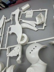 Hawks Models Weird-OH’s Digger Model Kit-2006 #16001-open-appears To Be Complete
