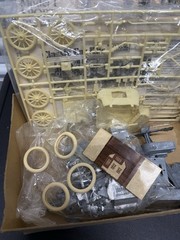 1909 Model T Sport Runabout • 1:20 Scale Model Kit • Gabriel • Diecast New Open