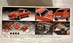 Jaguar XK-E E-Type 1:24 Model Car Kit Revell New Tooling