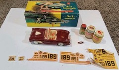 AMT 3 in 1 Hard Top Customizing Model Kit 139 corvette 1958