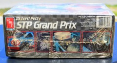 AMT ERTL 1990 Richard Petty STP Grand Prix 1/25 Model Kit #6728 – Never Opened
