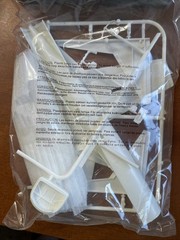 Space Clipper – Unassembled Plastic Spacecraft Kit#2001-2
