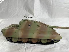 1/35 WELL BUILT TRUMPETER JADGPANZER E-100 TANK READY TO DISPLAY.