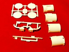 AMT Mack R685ST Fuel Tanks 1/25