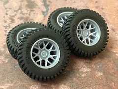 1/24 Scale: 18-Inch Fuel Tech Wheels W/ Mud Tires; Jeep, Resin 1/25