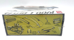 AMT 1966 T-Bird T269 1/25 Model Kit Ford Thunderbird New Sealed Vintage READ