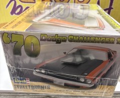 NIP VINTAGE REVELL 70 DODGE CHALLENGER MODEL KIT 1/24 SEALED